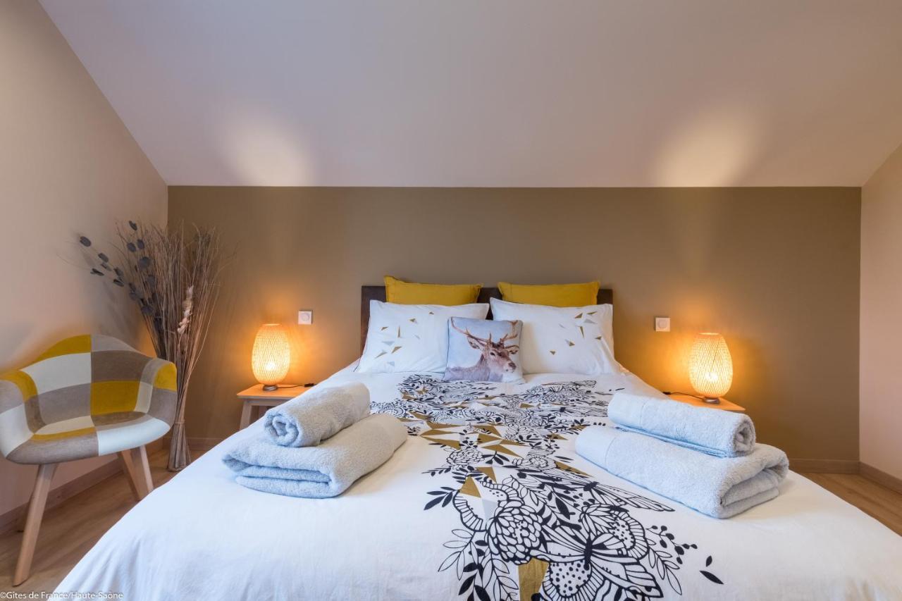 Au Domaine Du Cerf Bed & Breakfast Vyans-le-Val Стая снимка